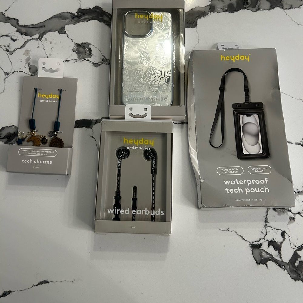 Heyday Tech Accessories Bundle NWT